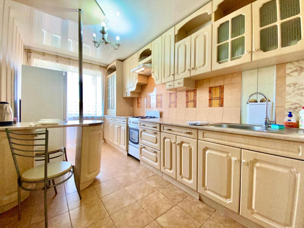 Apartpoltava Елегантна Квартира В Новобудові,Біля Каштанової Алеї, Центр Міста, Звітна Документація Екстериор снимка