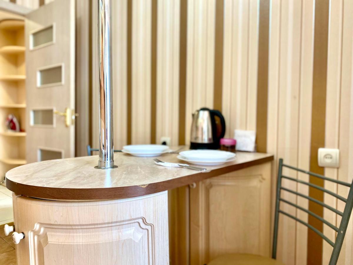 Apartpoltava Елегантна Квартира В Новобудові,Біля Каштанової Алеї, Центр Міста, Звітна Документація Екстериор снимка